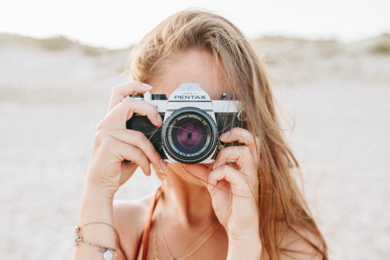 Social Media-Tipps-for-Hotels_sonnie-hiles-unsplash - Kopie