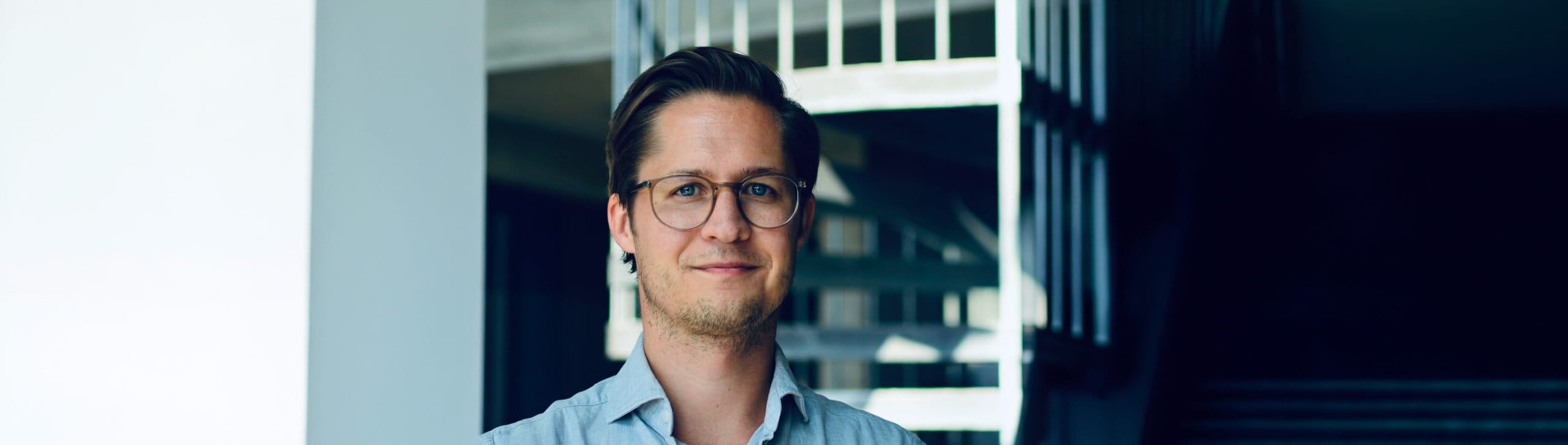 5 Fragen an Tobias Roelen-Blasberg von MARA Solutions: KI für Gästebewertungen nutzen